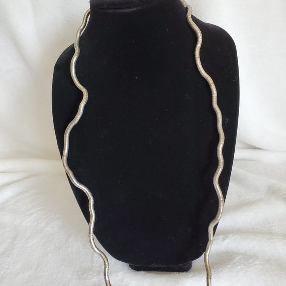 Serpentine Loop Necklace/ Bracelet - Picture 4 of 6